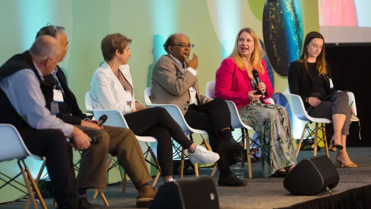 blue-food-summit-seaweed-panel